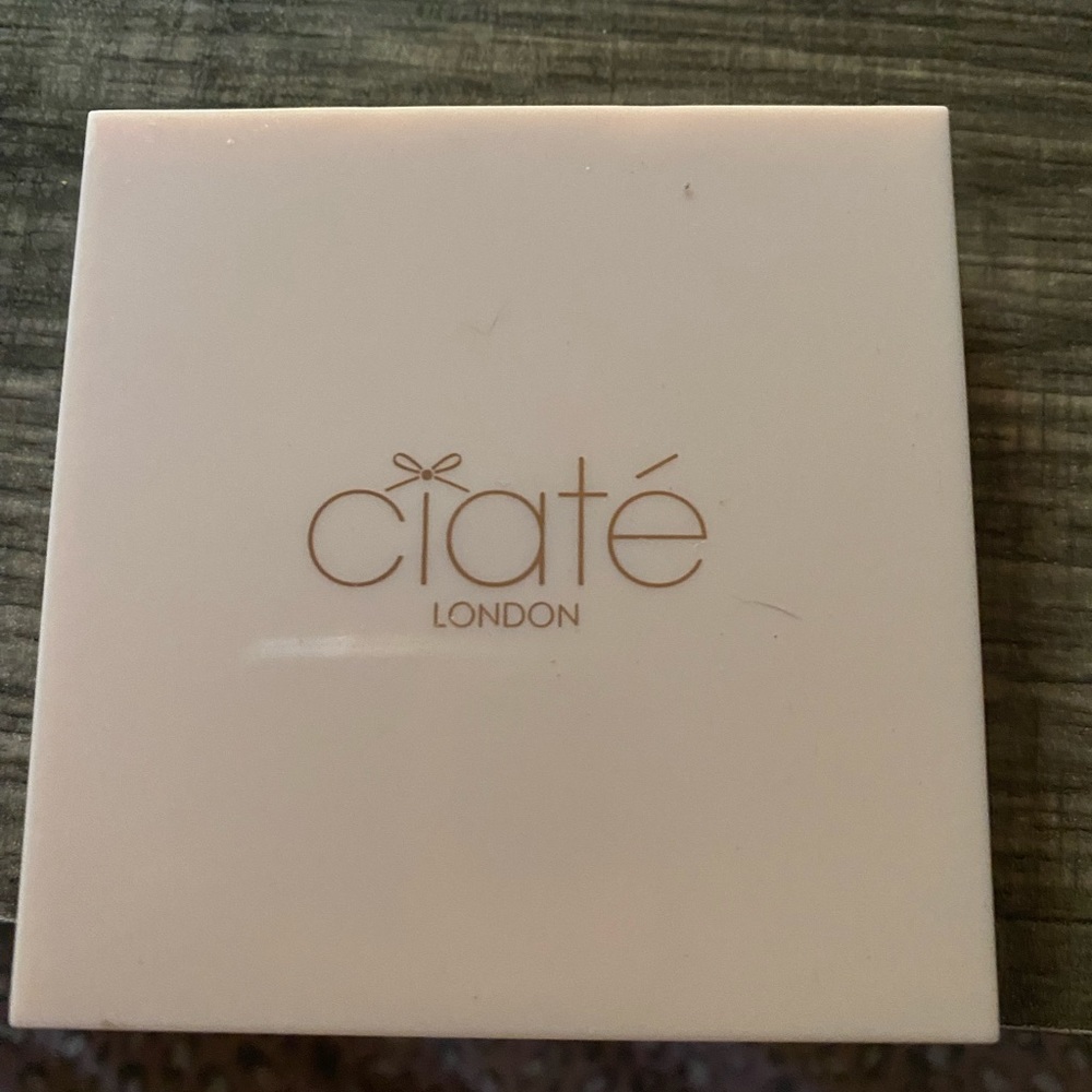 makeup palette